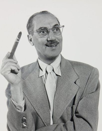 Philippe HALSMAN 
Groucho Marx, New York
Tirage argentique
Tampon au dos.
Situé et...