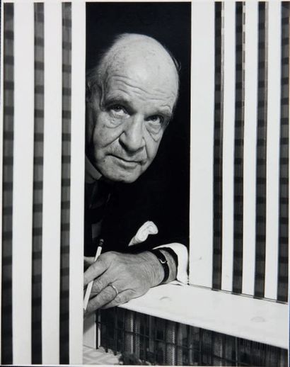 Philippe HALSMAN 
Edward Durell Stone, 1964
Architecte de l'entourage de Walter Gropius
Tirage...