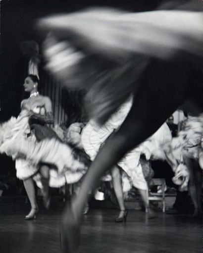 Philippe HALSMAN 
Life night club, 1953
Tirage argentique d'époque.
Tampon au dos.
H_34,8...