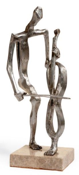 MIGUEL SARASATE (1952) 
Le violoncelliste
Sculpture en acier, le socle en marbre.
H_37...