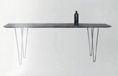 HELGE VESTERGAARD JENSEN (1917-1987) 
Table basse
Palissandre
Réalisé par Svend Langkilde...