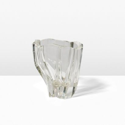 TAPIO WIRKKALA (1915-1985) 
Vase «Iceberg» modèle 3794
Cristal
Édition Iittala
Signé...