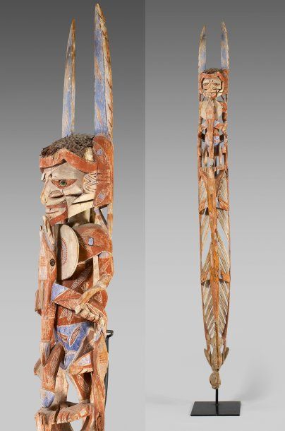 null Totem Malangan, Nouvelle Irlande. Bois polychrome, coquillages. H : 223 cm -...