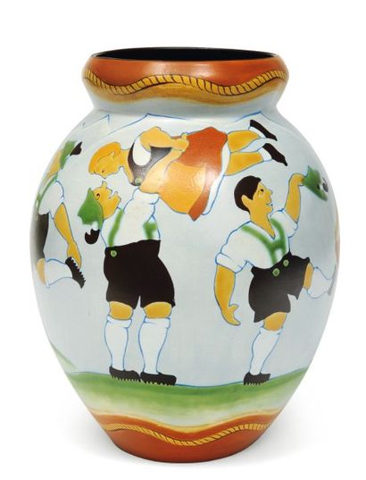 null Rare vase à décor polychrome de danseurs de Tirol. very rare polychrome design...