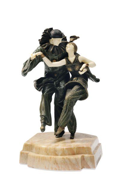 Demeter (1888-1950) Fancy Dress Sculpture chryséléphantine. Epreuve en bronze à patine...