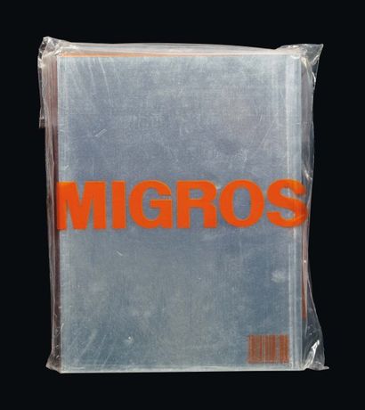 MÜLLER Marianne (1966) Migros annual report 1998 L'artiste a photographié des collaborateurs...