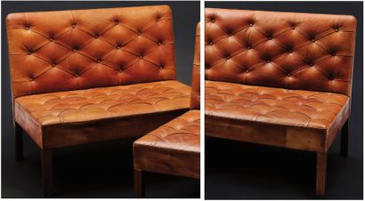 KAARE KLINT (1888-1954) Paire de fauteuils « Modul sofa » à assises et dossiers garnis...