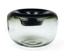 MAGDALENA TRZCIONKA (NÉE EN 1975) - Pièce unique vase de forme boule en verre en...