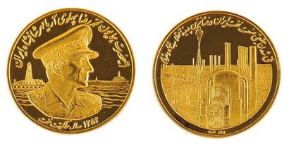 MOHAMMED REZA PAHLAVI (1941-1976) Médaille d'or (24,85 g.) sur flan bruni, datée...