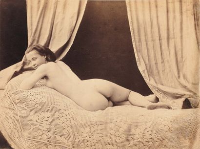 FÉLIX-JACQUES MOULIN (VERS 1802 - 1875) Nu allongé sur jeté de dentelle, circa 1855...