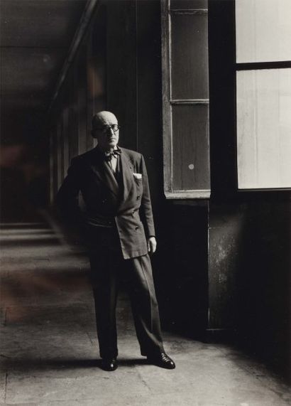 CHRISTER STRÖMHOLM (1918-2002) Le Corbusier, 1951 Tirage argentique en noir et blanc...