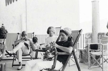 BENNO GRAZIANI Jackie Kennedy et sa fille Caroline en vacances à Ravello, Italie,...