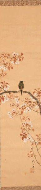  ENCRE ET COULEURS SUR SOIE, représentant un oiseau perché sur une branche de cerisier...