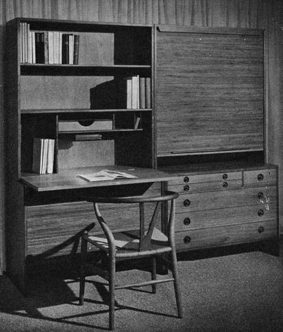 HANS J. WEGNER (1914-2007) Danemark 
Paire de meubles de rangement
Teck
Édition Ry...