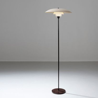 POUL HENNINGSEN (1894-1967) Danemark 
Lampadaire modèle «PH 4,5/3»
Métal laqué et...