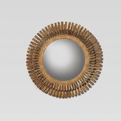 LINE VAUTRIN (1913-1997) 
Miroir sorcière modèle «Gerbera»
Talosels incrustés de...