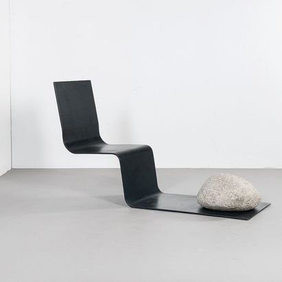 CHOI BYUNG HOON (NÉ EN 1952) 
Chaise longue modèle «Afterimage 02-228»
Métal recouvert...