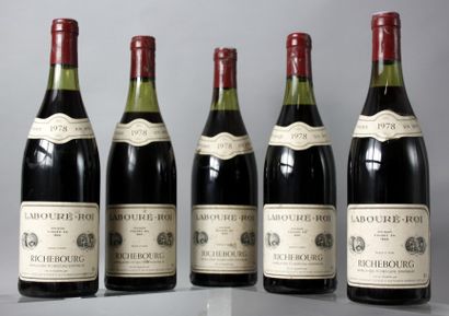 null 5 Bouteilles
RICHEBOURG Grand cru - Labouré Roi 1978
Étiquettes légèrement tachées....