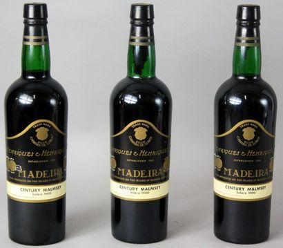 null 3 Bouteilles
MADERE SOLERA 1900 CENTURY MALMSEY - Henriques & Henriques.
Niveau...