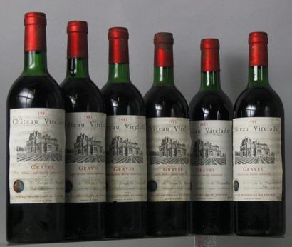 null 11 Bouteilles
VINS ROUGES DE BORDEAUX 6 CHÂTEAU VIRELADE - Graves 1983
Étiquettes...