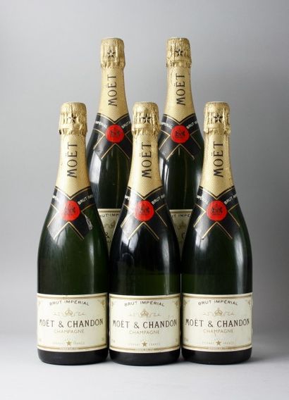 null * 5 Bouteilles
CHAMPAGNE MOËT & CHANDON BRUT IMPERIAL