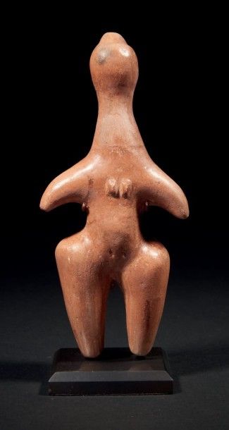 null IDOLE D'AMLASH.
Statuette représentant une femme stylisée, stéatopyge.
Elle...