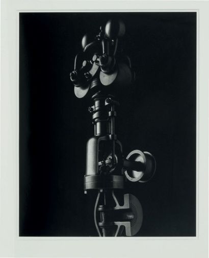 Hiroshi SUGIMOTO (né en 1948) Mechanical form 0028, Regulator, 2004
Tirage argentique.
Edition...