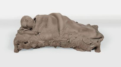 Georges JEANCLOS (1933-1997) Dormeur, 1980
Sculpture en terre cuite.
Pièce unique.
H_26...