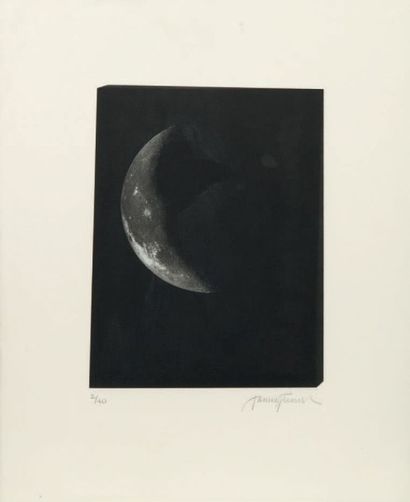 James TURRELL (né en 1943) Sun&Moon Space, Image Stone, Full Moon,
Gibbous Moon,...