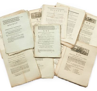 null [LOIS ET DÉCRETS RÉVOLUTIONNAIRES].
Ensemble de 42 pièces. 1789-1793. 42 pièces...