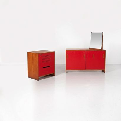 ALVAR AALTO (1898-1975) Deux meubles de rangement et un miroir
Teck, bois peint,...