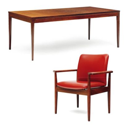 FINN JUHL (1912-1989) Bureau et sa chaise « Diplomate » à plateau rectangulaire en...