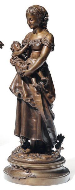 EUTROPE BOURET (1833-1906) Jeune mère Bronze à patine brun clair légèrement mordoré....