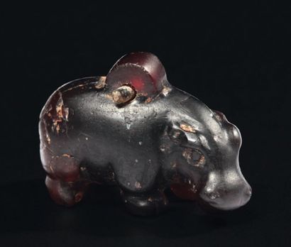 Rare amulette représentant un hippopotame...