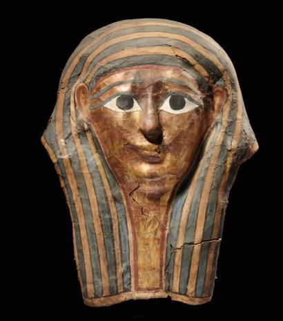 Masque de momie représentant le visage d'un...