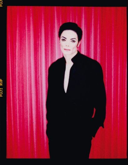 ARNO BANI (NÉ EN 1976) Michael Jackson sur fond rouge n°3, 1999 Tirage unique de...