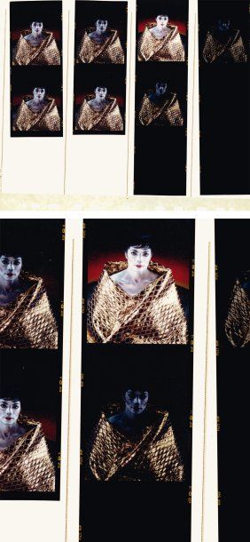 ARNO BANI (NÉ EN 1976) Michael Jackson à la cape d'or, 1999 Planche-contact n°10....