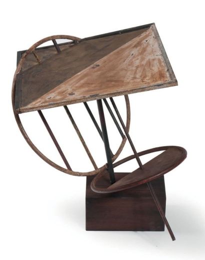 POL BURY (1922-2005) 
Project, 1954
Sculpture en fer
Socle en bois
Étiquette: No...