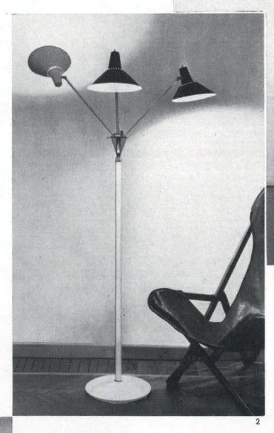 STILNOVO FONDÉ PAR BRUNO GATTA EN 1946 
Applique orientable à trois bras de lumière
Laiton...