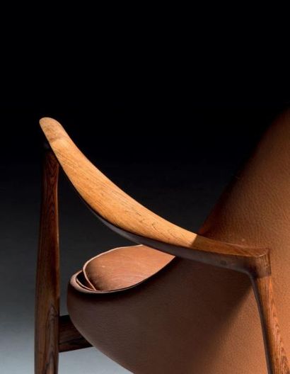 IB KOFOD-LARSEN (1922-2003) 
Paire de fauteuils «Elizabeth» modèle U 56
Palissandre...