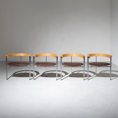 POUL KJAERHOLM (1929-1980) 
Suite de quatre fauteuils modèle «PK 11»
Acier nickelé,...