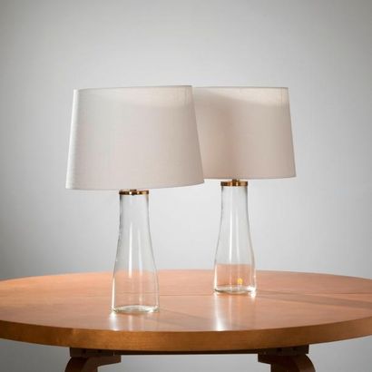MAIRE GULLICHSEN (1907-1990) 
Paire de lampes de table modèle «M 510»
Verre, laiton...