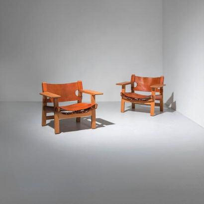 BØRGE MOGENSEN (1914-1972) 
Paire de fauteuils «Spanish» modèle 2226
Chêne et cuir...
