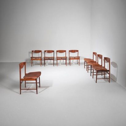 IB KOFOD-LARSEN (1922-2003) 
Suite de huit chaises
Palissandre, métal laqué noir...