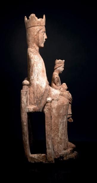 null Vierge à l'Enfant en majesté en bois (aulne?) sculpté en ronde-bosse avec restes...
