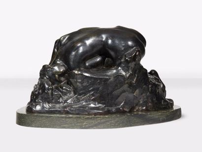 Auguste RODIN (1840-1917) 
Danaïde, petit modèle, version type III Bronze à patine...