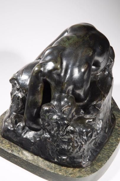 Auguste RODIN (1840-1917) 
Danaïde, petit modèle, version type III Bronze à patine...