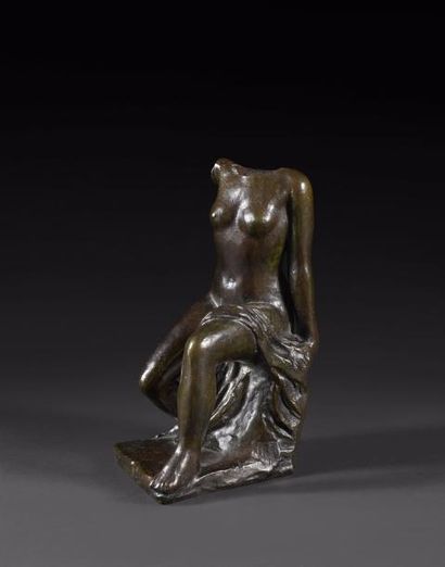 Aristide MAILLOL (1861-1944) 
Torse assis à la draperie, 1896
Bronze à patine noire...