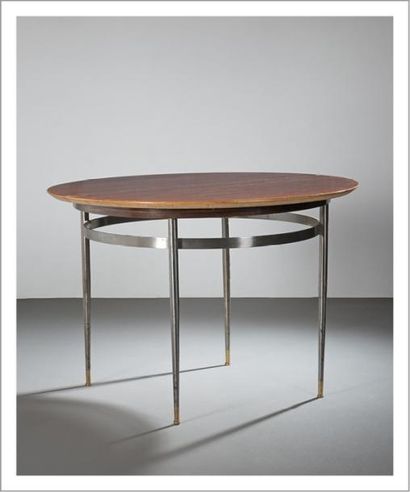 LOUIS SOGNOT (1892-1970) Table / Guéridon
Laiton, métal chromé et ébène de Macassar
Réalisée...