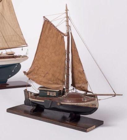 Anto Carte (1886-1954) L'imagier
Maquette de bateau.
H_49 cm L_51 cm
Cet maquette...